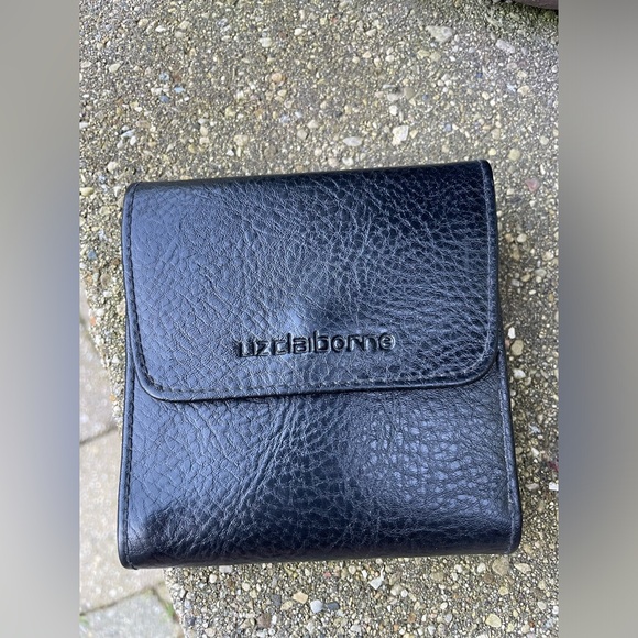 LIZ CLAIBORNE Wallet / Small Purse / Clutch. Black Leather. Foldaway. - Picture 1 of 13